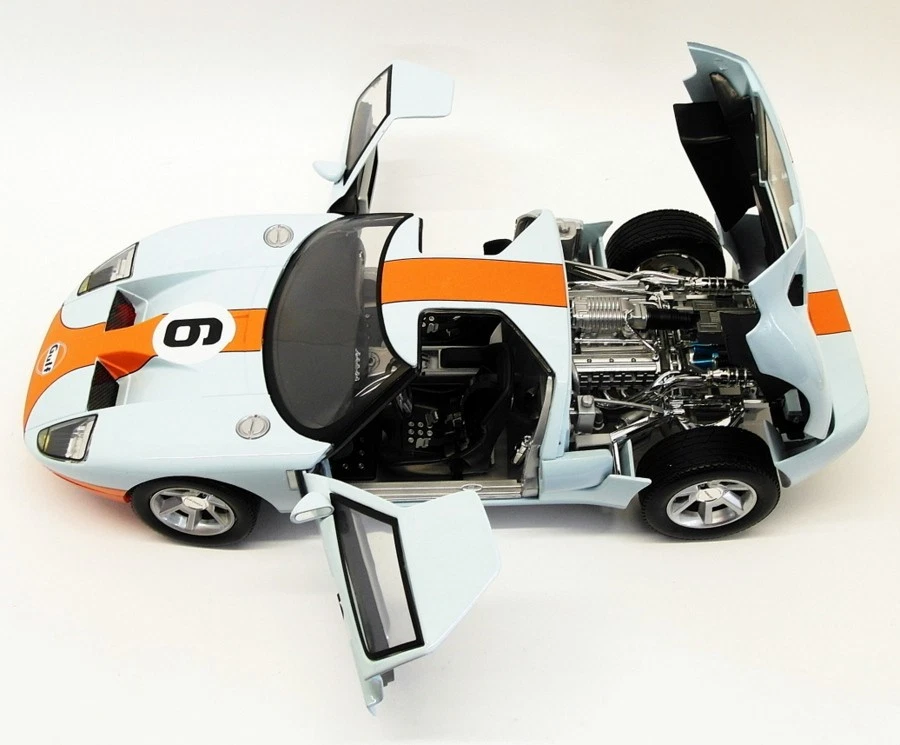 Motormax 1/12 Scale Model Car 79639 - Ford GT Concept - Gulf - Image 4 of 4