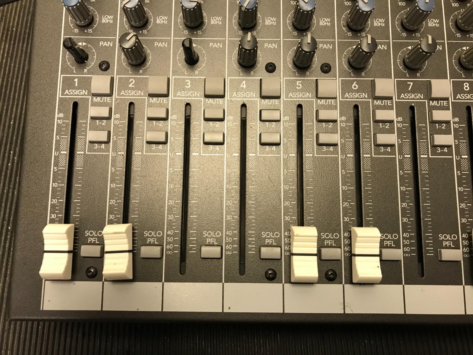 Mackie CFX12 12 Channel Compact Integrated Live Sound Mixer w/Cord