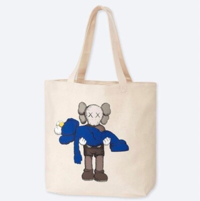 UNIQLO KAWS Totebag Tote Bag Rare Eco-bag Collaboration Limited