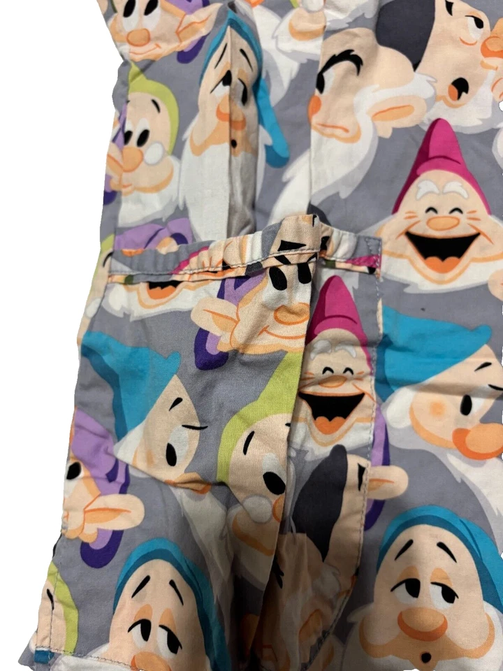 Blusa Médica Disney MEDIANA Blancanieves y 7 Enanos Siete Enanos Foto 4 de 4