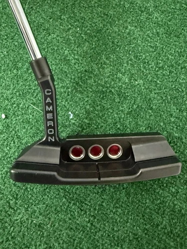 Scotty Cameron Select Newport 2 Black 34 Inches In Excellent Condition!