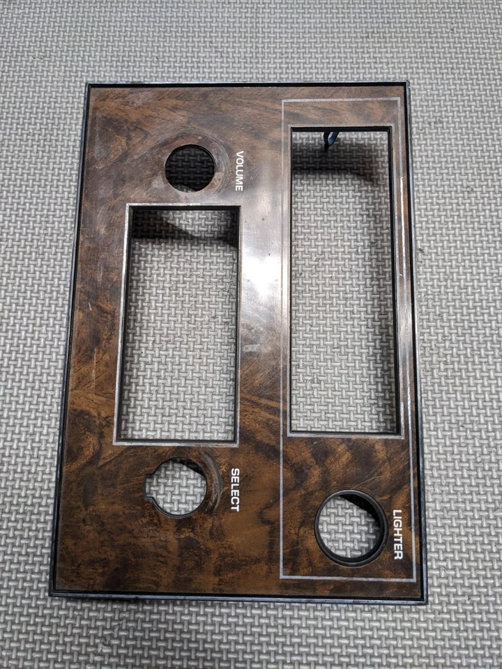 Oldsmobile Cutlass Supreme 1978-1983 tablero central radio ajuste climático bisel panel Foto 3 de 4