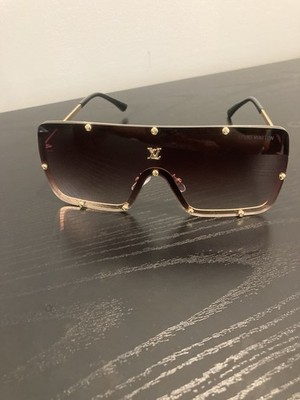 Louis Vuitton Women's Oversized Shield Sunglasses Gold Metal Frame Brown Lens