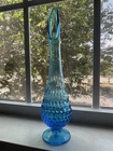 VTG Fenton Blue Hobnail Art Glass Bud Vase w/ Pedestal Foot