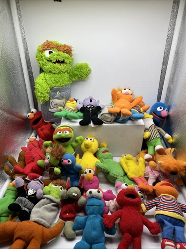 Sesame Street Muppets Plush Lot , Kelloggs Mini Beans And More Huge Lot