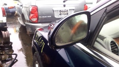 Used Left Door Mirror fits: 2008 Buick Enclave Power power folding opt DNP Left
