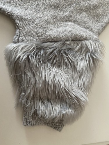 Cat & Jack Faux Fur Grey Sweater Girls Size 4T Cotton Blend Knit EUC - Picture 7 of 11
