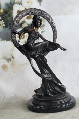 Bronzene Elegante Nackte Göttin Liebe Schönheit Wohlstand Venus Mond Skulptur