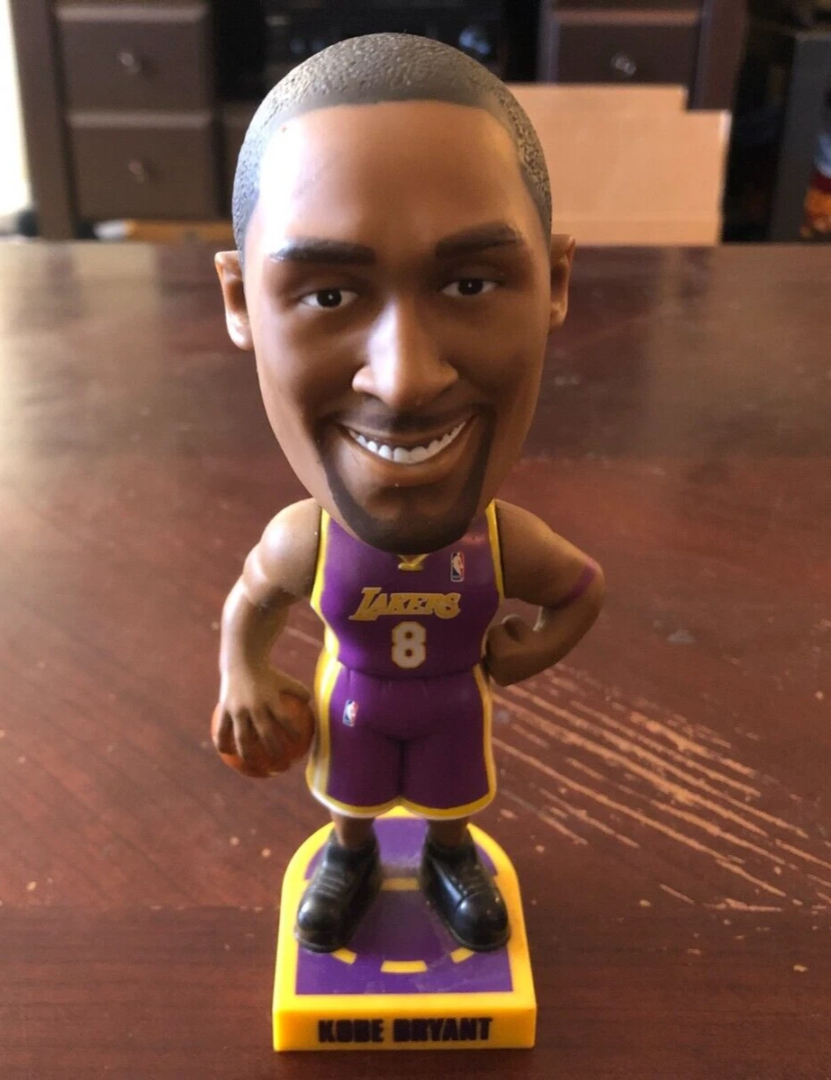 2005 Carl s Jr KOBE BRYANT BOBBLEHEAD FIGURE 8 Los Angeles Lakers
