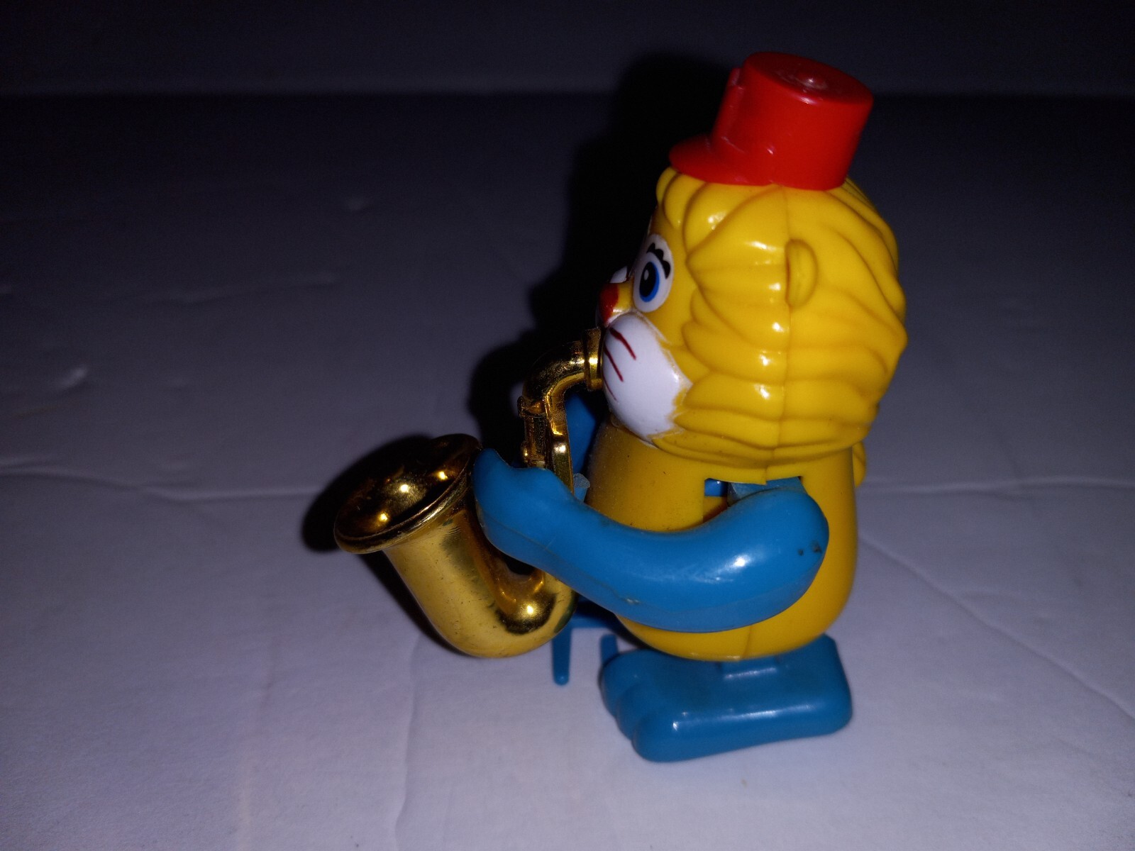 Vintage TOMY wind up toy Lion Saxophone WORKS walks eBay