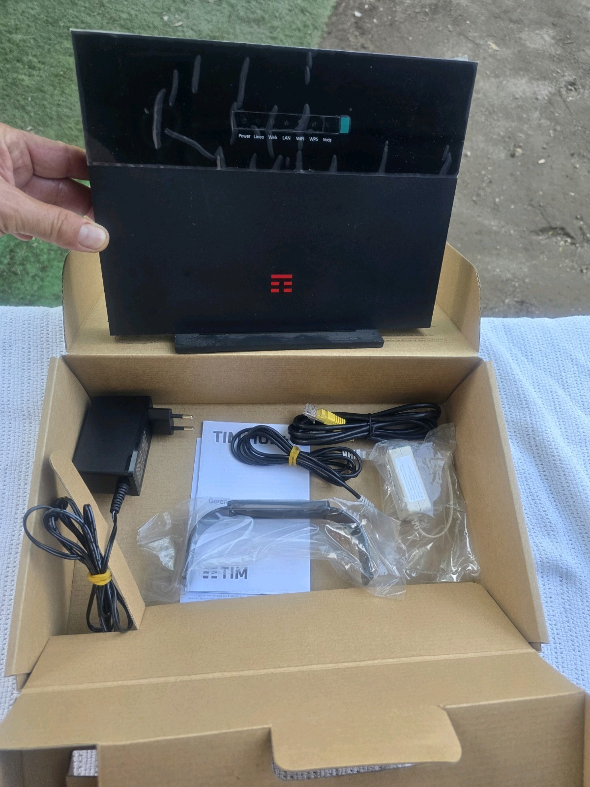 MODEM TIM HUB + PLUS WI-FI 6 DGA4331 TIM FTTC FTTH AUTOINSTALANTE completo
