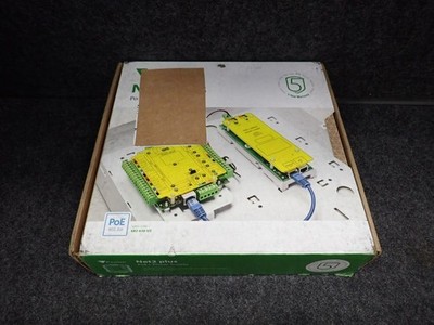 PAXTON 682-630-US Net2 Plus in US Metal Enclosure with PoE Plus PSU