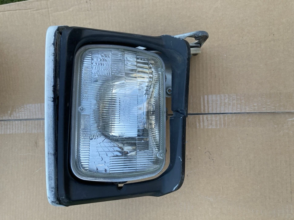 1986-1992 Toyota supra headlights with motors  - Image 3 of 4