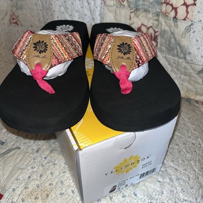 Yellow Box Women s Oria Pink Multi Stripe Flip Flops Sandals 7.5 New!