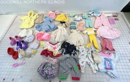 Vintage Baby Dolls Clothes Outfits + Fashion Barbie Dolls Clothes