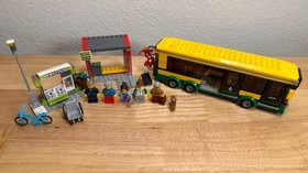 LEGO CITY: Bus Station (60154) 90% complete with instructions
