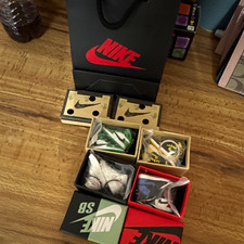 Nike 4pc Sneaker Key Chain Lot Multicolor Colorblock Plastic Logo