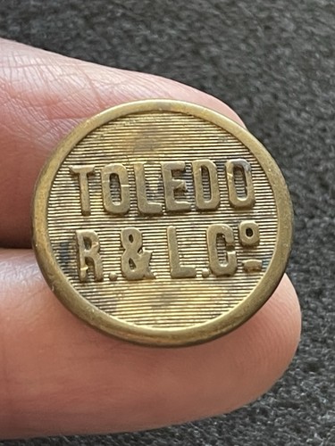 Toledo Railways & Light Co. Brass Uniform Button TM2421