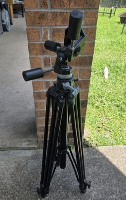 Bogen Manfrotto 3246 Tripod with Bogen 3037 3 Way Tilt Head- Great Condition