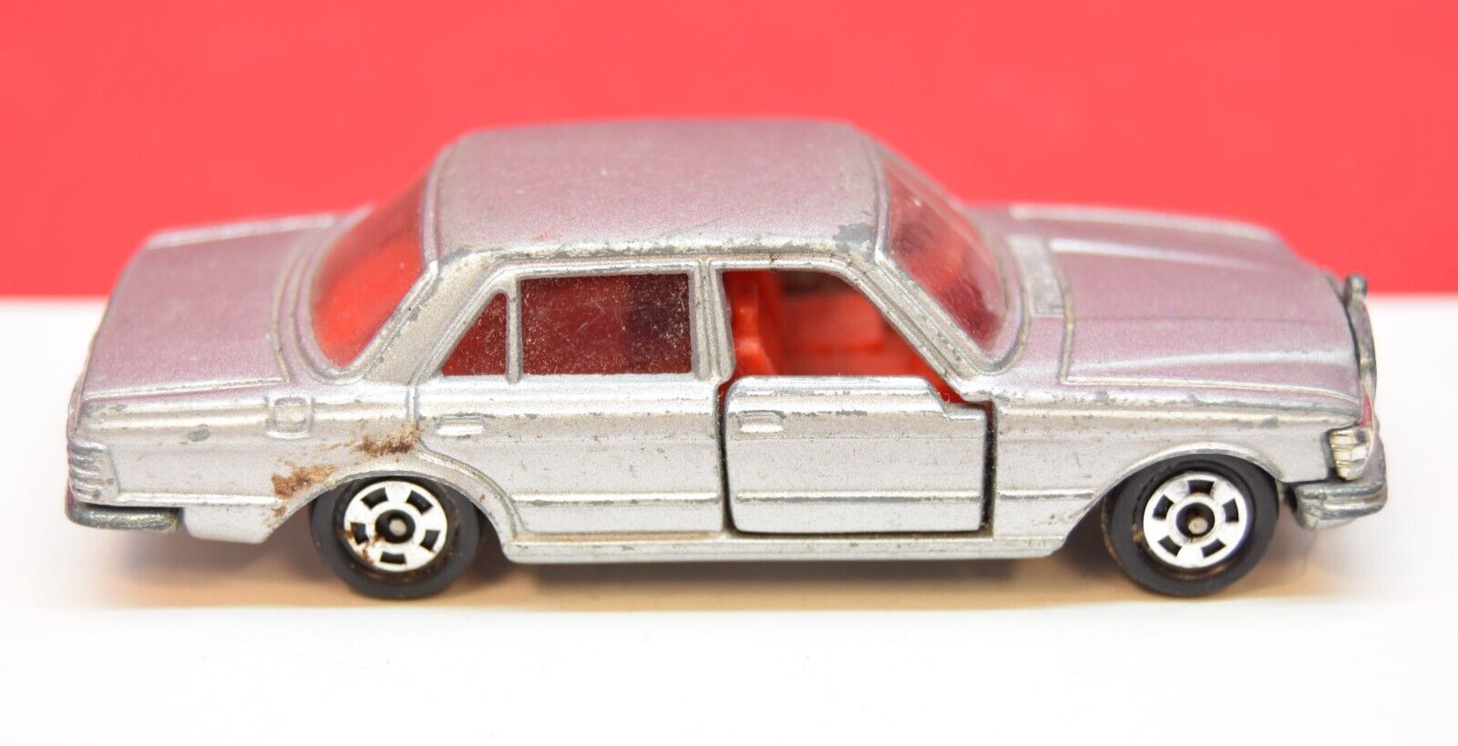 Picture 2 of 8