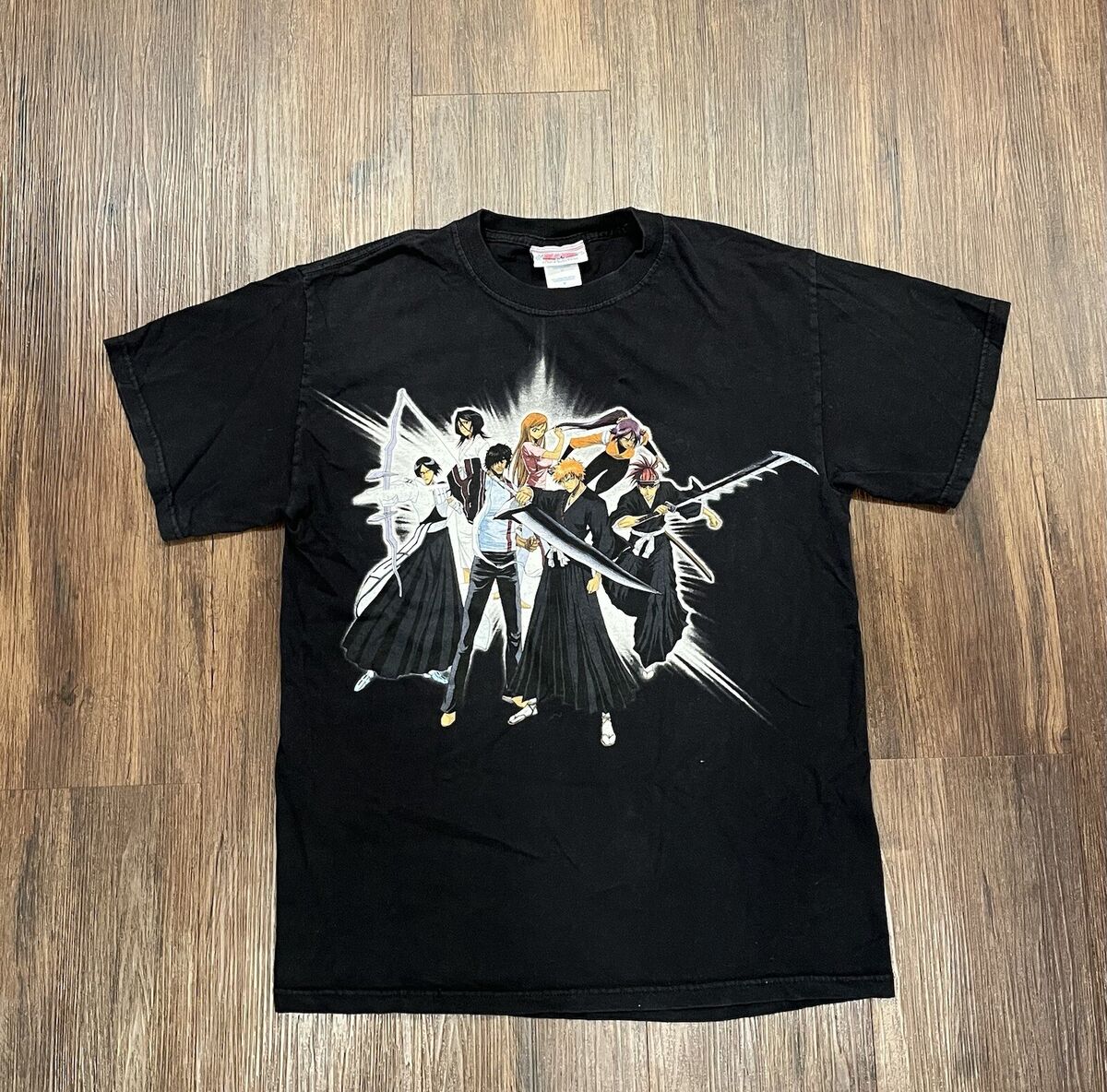 Vintage Y2K Bleach Shonen Jump Cast Anime Cartoon Graphic T Vintage Y2K Bleach Shonen Jump Cast Anime Cartoon Graphic T