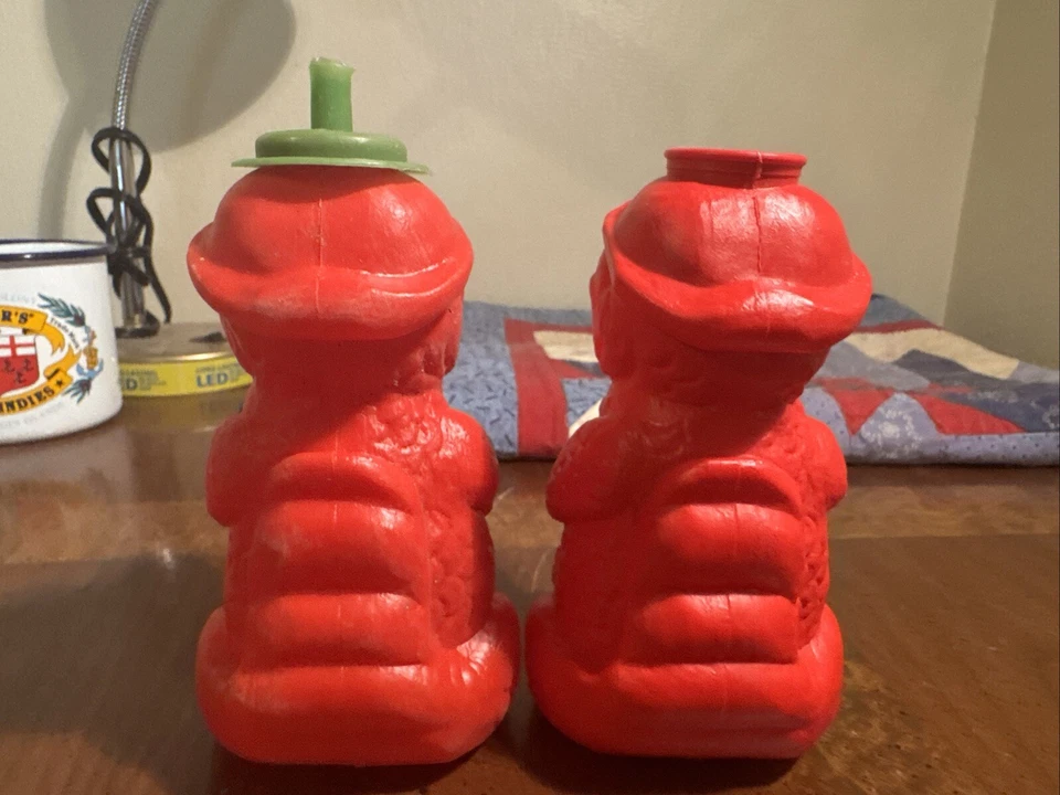 2 Vintage Rax "Uncle Al" Alligator Kids Happy Meal Plastic Blow Mold Sippy Cup - Image 3 of 4