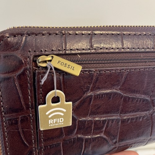 Fossil Multifunction Women's Faux Leather Clutch / Wallet Brown Card Organizer - Picture 3 of 9