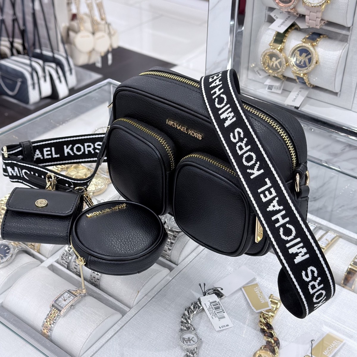 Michael Kors Jet Set Item MD Pocket Crossbody Tech Attached