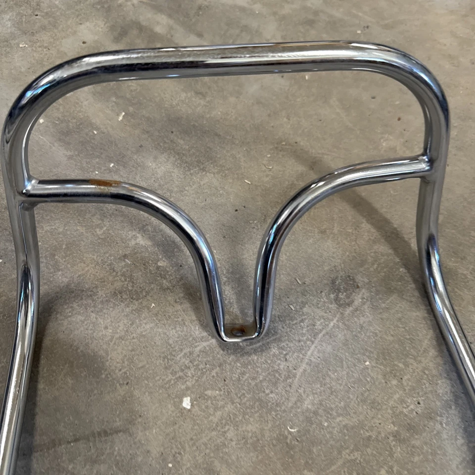 Riel de mano/agarre Triumph 82-5424 vintage compatible con 650 gemelos 1963-65 Foto 3 de 4