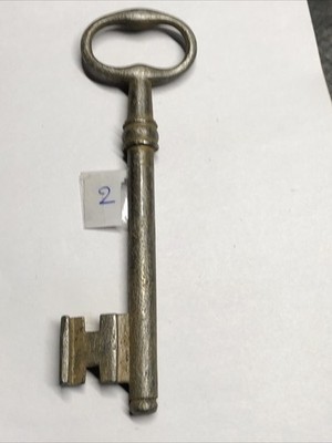 Großer alter Schlüssel / Old Key - 14,3 cm, Durchmesser 9 aus Schmiedeeisen + 1 kleiner