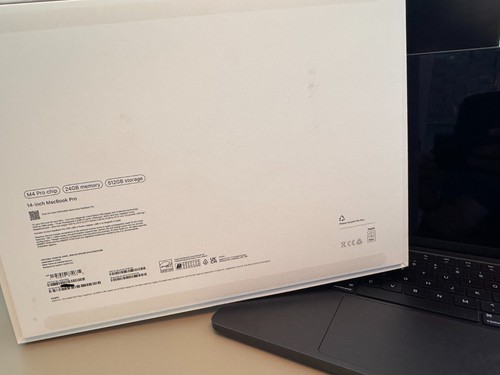 MacBook Pro (M4 Pro, 2024) 14 inch 12-core CPU and 16-core GPU, 24GB RAM Black - Afbeelding 6 van 9