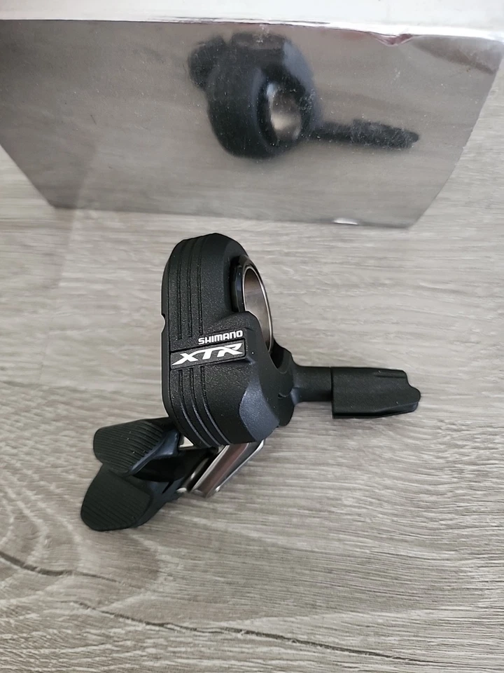 SHIMANO XTR DI2 LEFT SHIFTER 3 OR 2 SPEED M9050-L NEW - Image 2 of 3