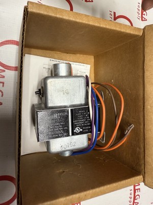 JOHNSON CONTROLS Y66F13-0 / Y66F130 (NEW)
