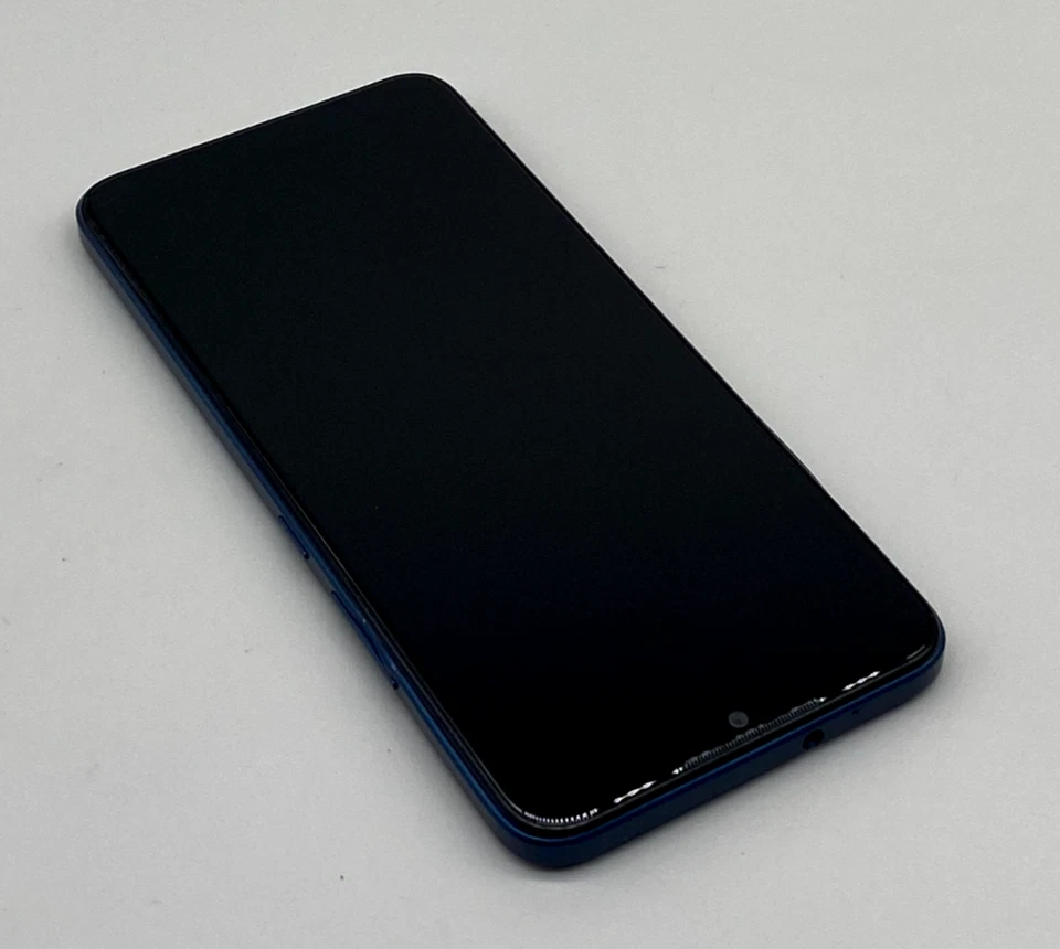 BlackBerry STH100-1  16GB Bell Only Smartphone Black/ B- - Image 2 of 4