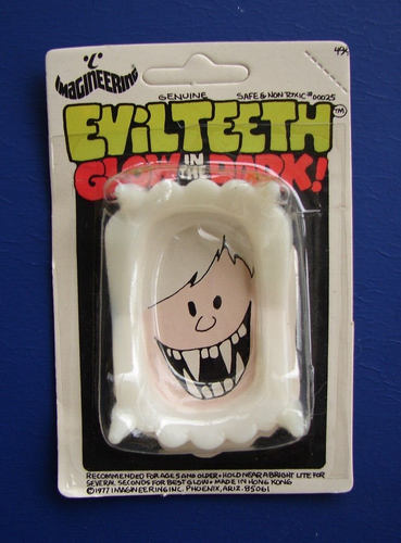 MOC Vintage 1977 Imagineering Evil Teeth Vampire BLOOD Johnson Smith Halloween - 第 1/14 張圖片