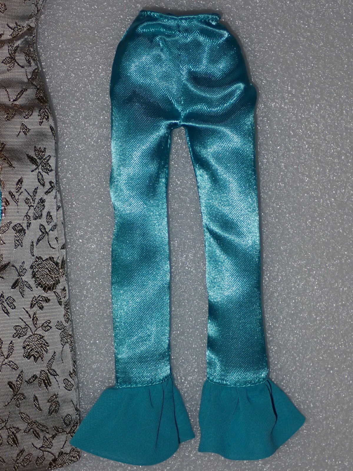 Picture 6 of 12