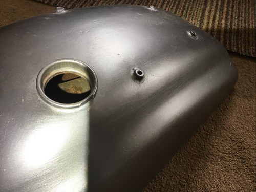Norton Dominator Fuel Tank - Picture 13 of 14