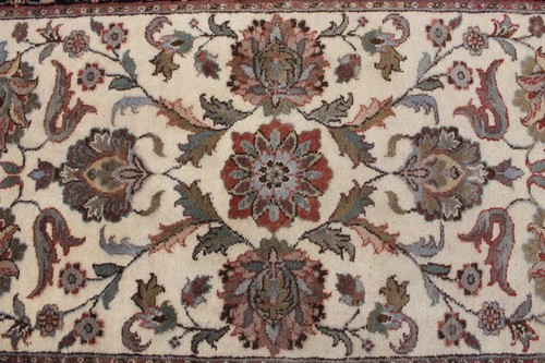 2'6" x 9'10" ft. Oushak Vegetable Dye Hand Knotted Wool Traditional Runner Rug - Picture 6 of 9