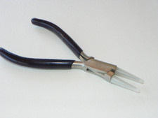 Nylon Jaw Round-Nose Pliers w/ Extra Tips