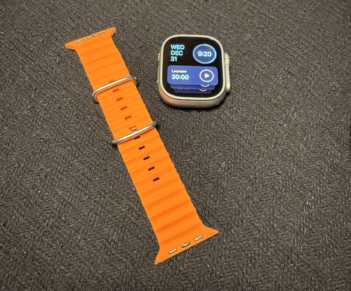 Apple Watch Ultra 2 49mm – Retail Demo Unit | For Parts| Read Description - Photo 13 sur 14