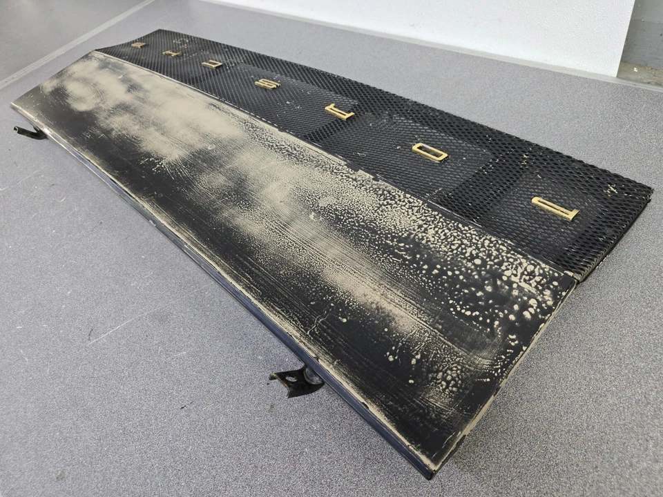 BONITO USADO ORIGINAL GENUINO PORSCHE 914 914-6 BLANCO TAPA MOTOR CON PARRILLA #16 Foto 4 de 4