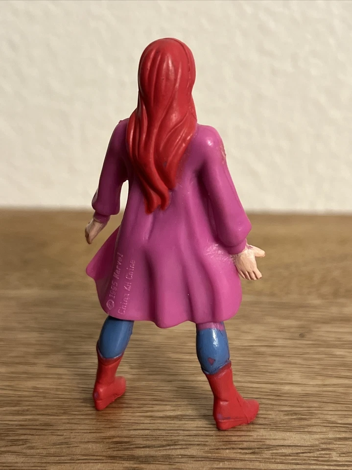 Mary Jane Watson Spider-Man 3.3” Action Figure Vntg 1996 Plastic Toy - Image 4 of 4