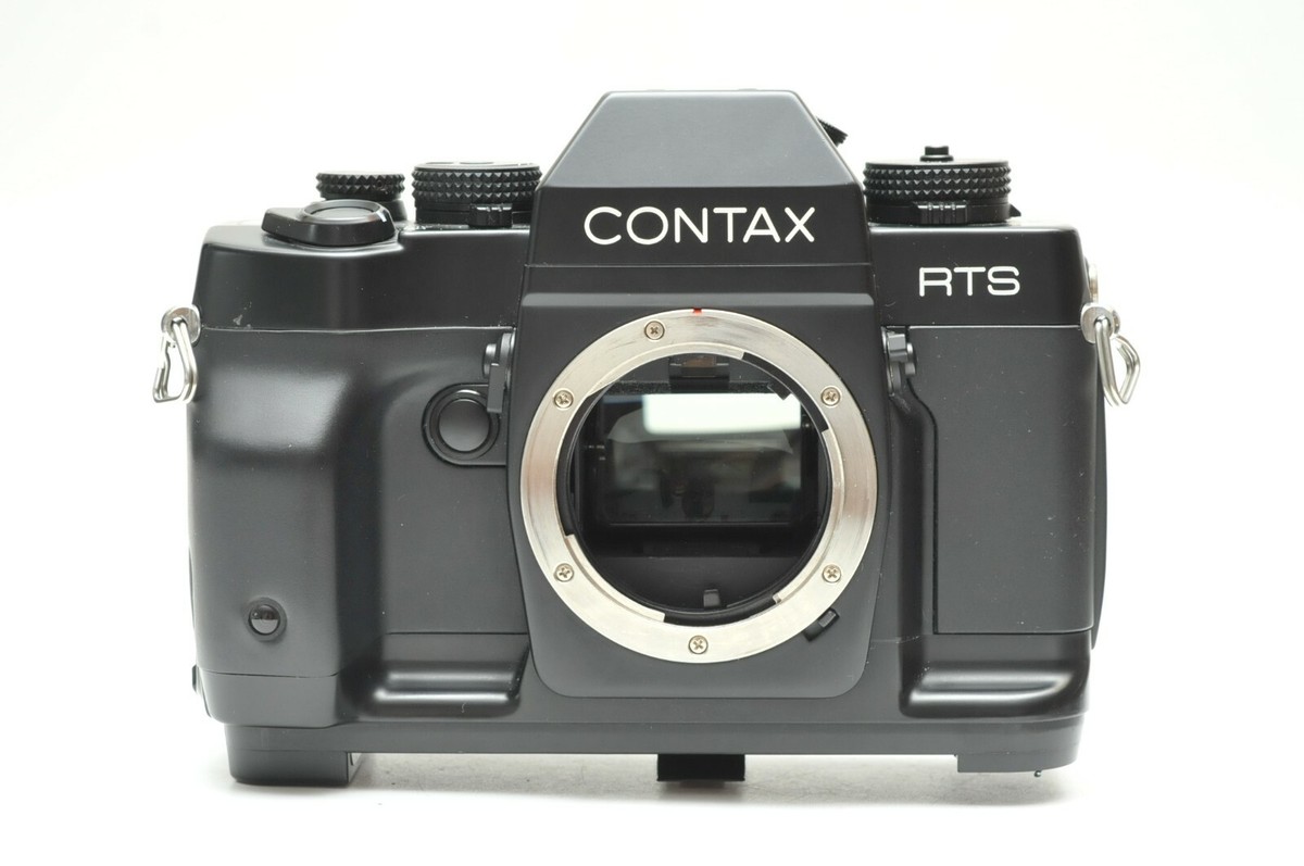 CONTAX RTSボディー This Stunning Contax RTS is Wearing Lizard Leather Very Well