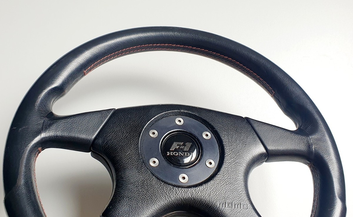 momomomo☆ MOMO GT50 Steering Wheel