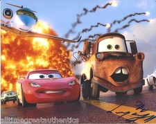 ACTOR LARRY THE CABLE GUY SIGNED CARS 8X10 PHOTO A W/COA MATER GIT R DONE