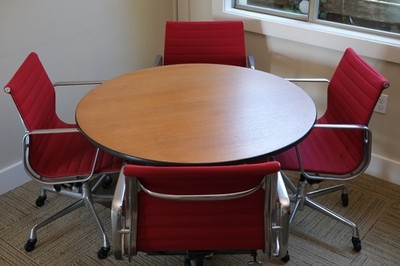 Eames Herman Miller Aluminum Series 42'' Round Teak Table - EXC COND