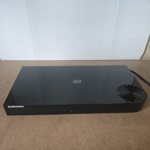 Reproductor de DVD Blu-ray 3D Samsung BD-F5900 WiFi incorporado
