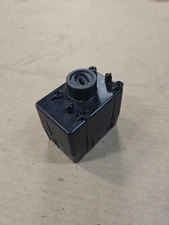 Chrysler Dodge WIRELESS IGNITION SWITCH NODE RECEIVER Dash Module P68064790AC Y1