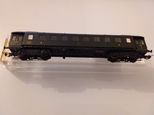 ho Liliput Réf 28572 voiture voyageurs SNCF 3 ° classe boite cristal. | Zustand: Occasion