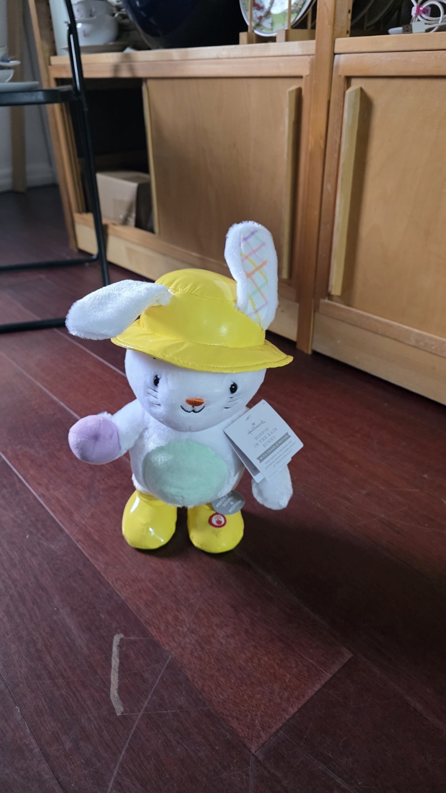 Hallmark Easter Hoppin' in the Rain Bunny Plush With Sound and Motion New w Tag
